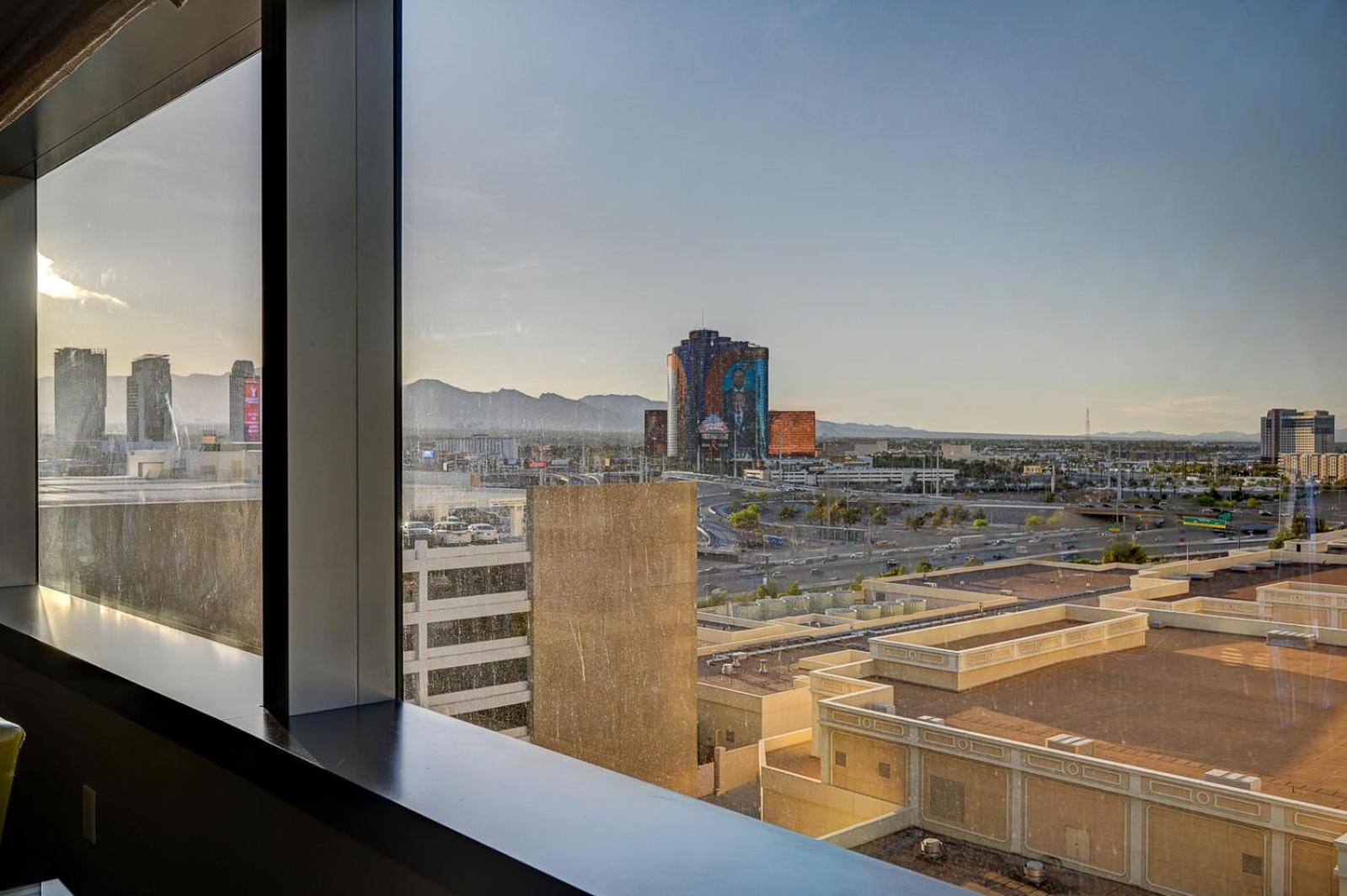 Vdara Hotel & Spa Лас Вегас Екстериор снимка
